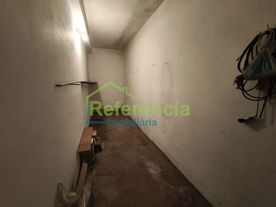 Quinta T4 para Venda em Oura Foto 36