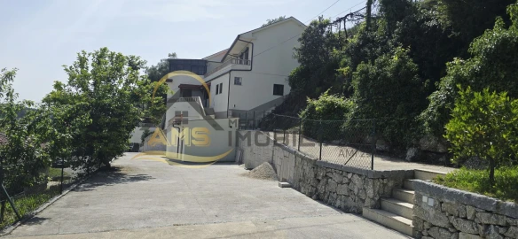 Moradia T6 para Venda em Freitas e Vila Cova