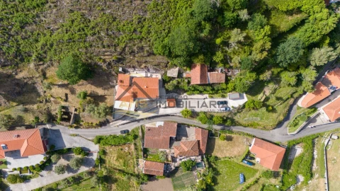 Moradia T6 para Venda em Freitas e Vila Cova
