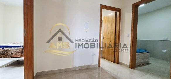 Moradia T6 para Venda em Freitas e Vila Cova