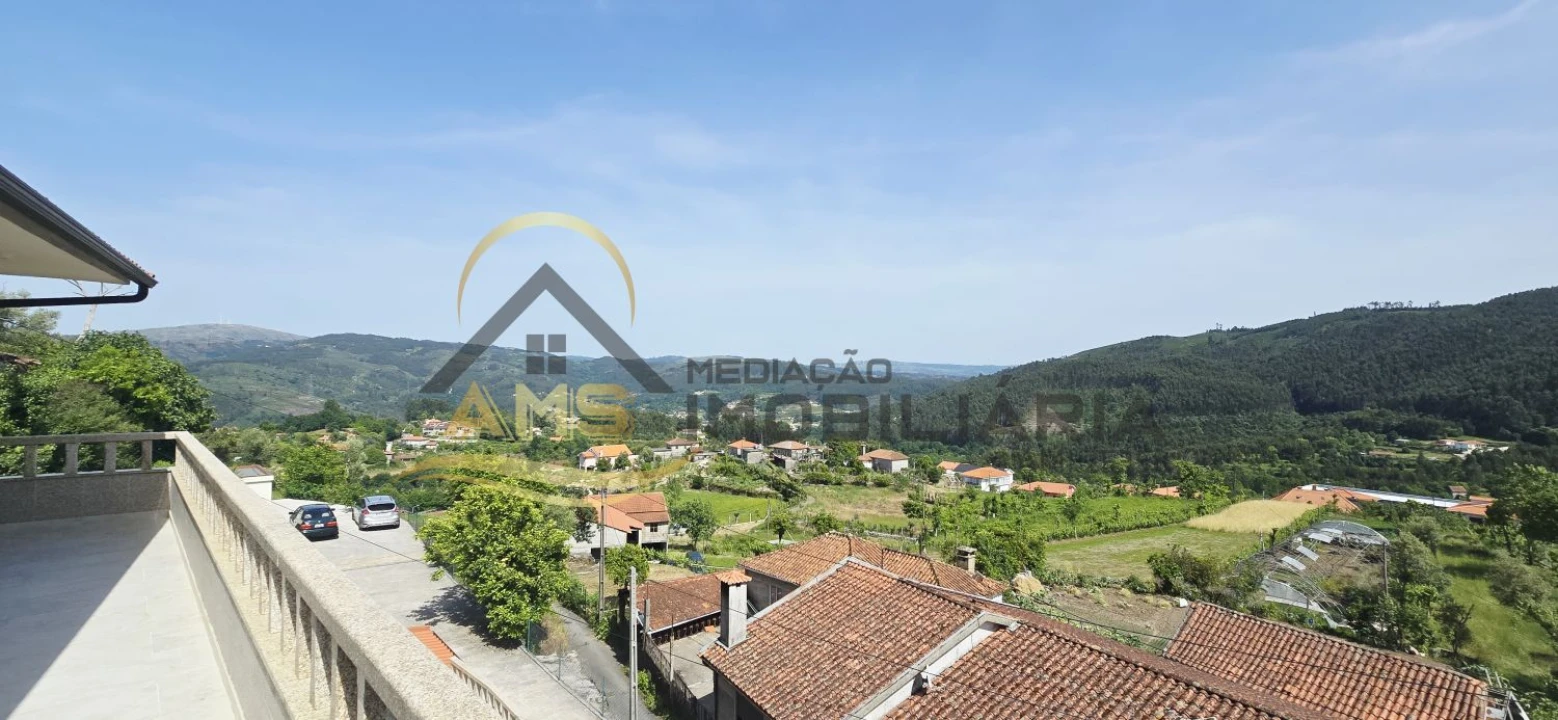 Moradia T6 para Venda em Freitas e Vila Cova Foto 54