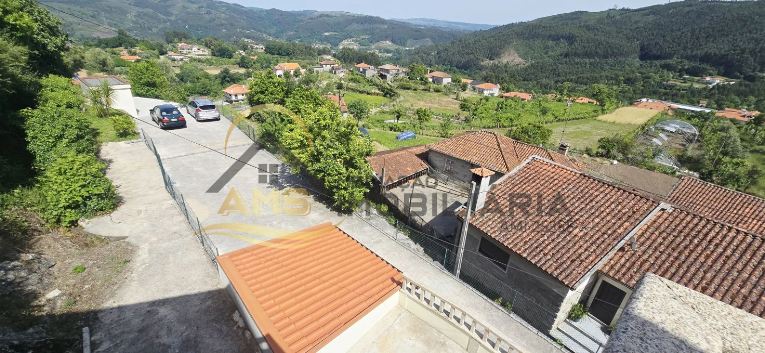 Moradia T6 para Venda em Freitas e Vila Cova Foto 71