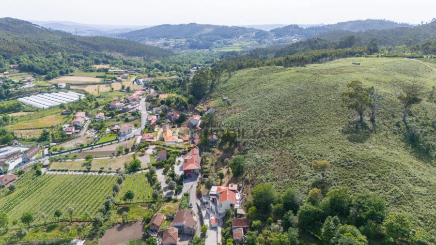 Moradia T6 para Venda em Freitas e Vila Cova Foto 48