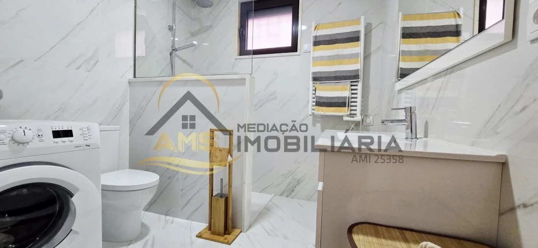 Moradia T6 para Venda em Freitas e Vila Cova Foto 16