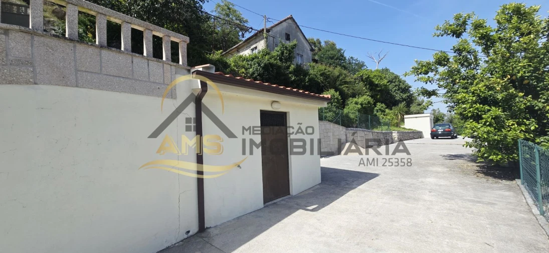 Moradia T6 para Venda em Freitas e Vila Cova Foto 77