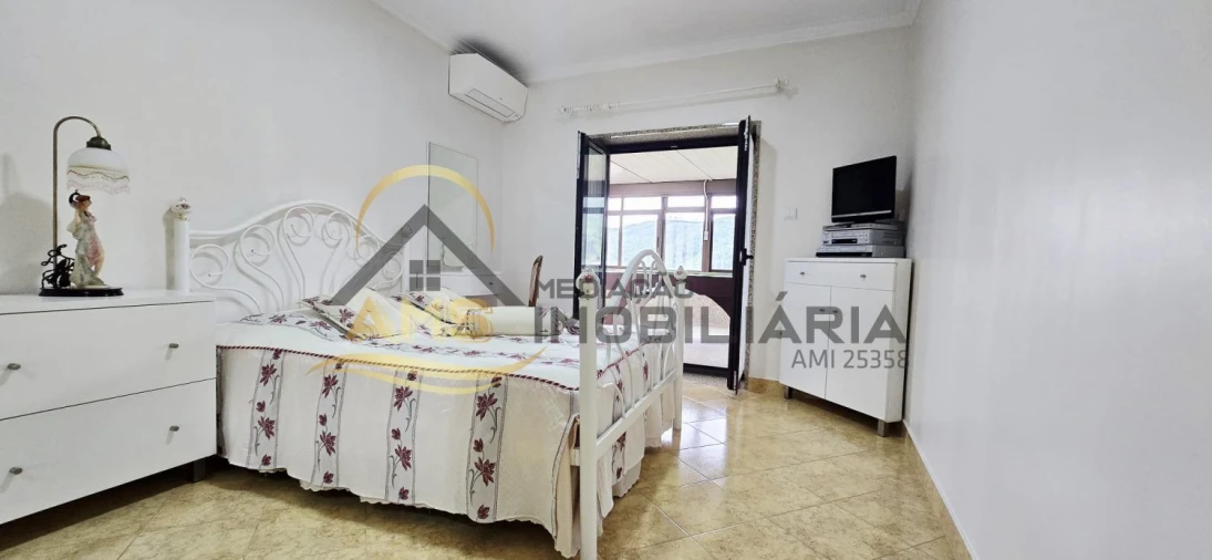 Moradia T6 para Venda em Freitas e Vila Cova Foto 11