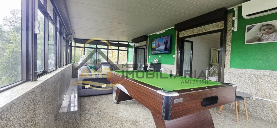Moradia T6 para Venda em Freitas e Vila Cova Foto 2