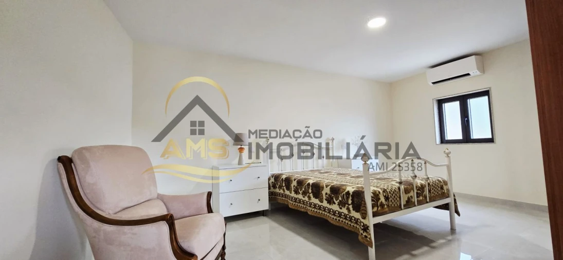 Moradia T6 para Venda em Freitas e Vila Cova Foto 22