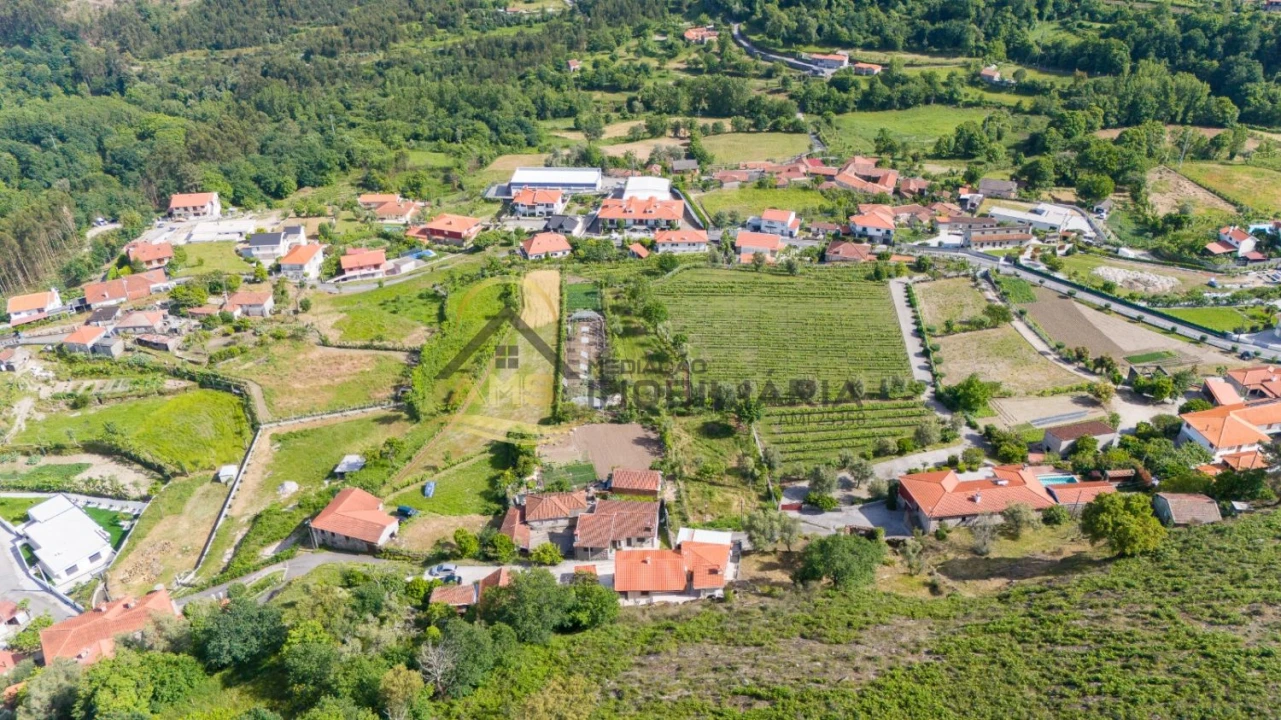 Moradia T6 para Venda em Freitas e Vila Cova Foto 45