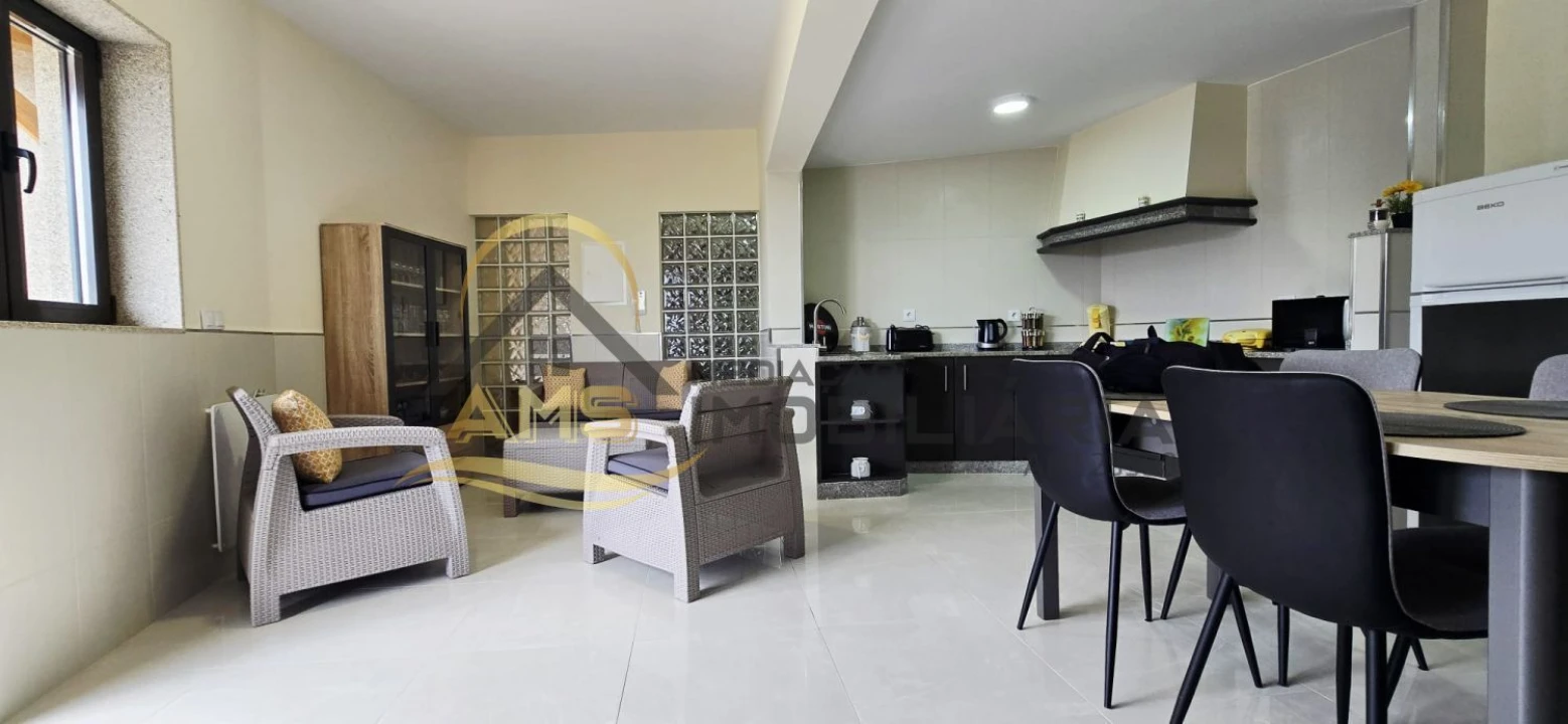 Moradia T6 para Venda em Freitas e Vila Cova Foto 23