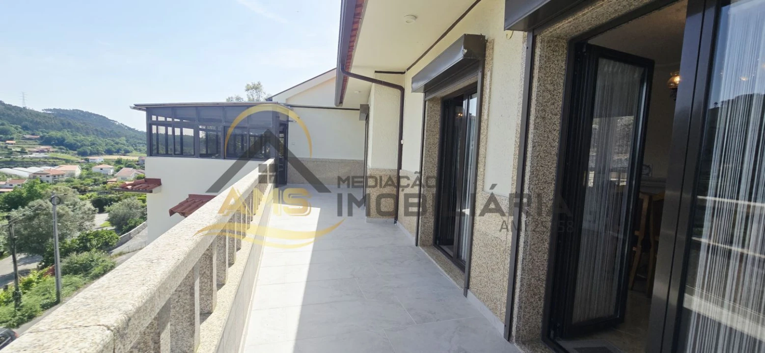 Moradia T6 para Venda em Freitas e Vila Cova Foto 70
