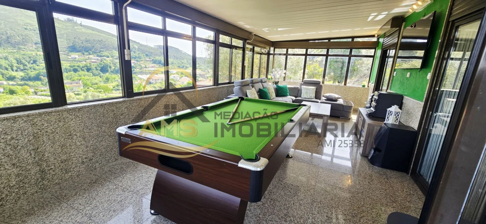 Moradia T6 para Venda em Freitas e Vila Cova Foto 12