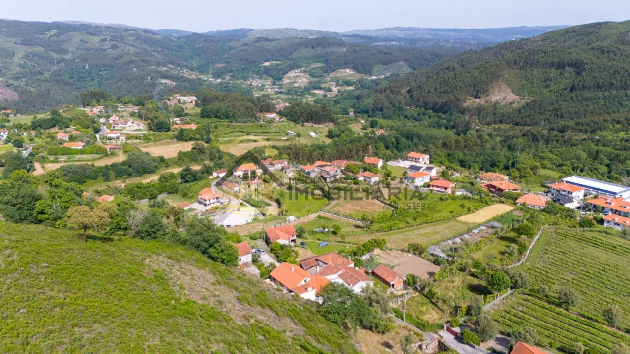 Moradia T6 para Venda em Freitas e Vila Cova Foto 44