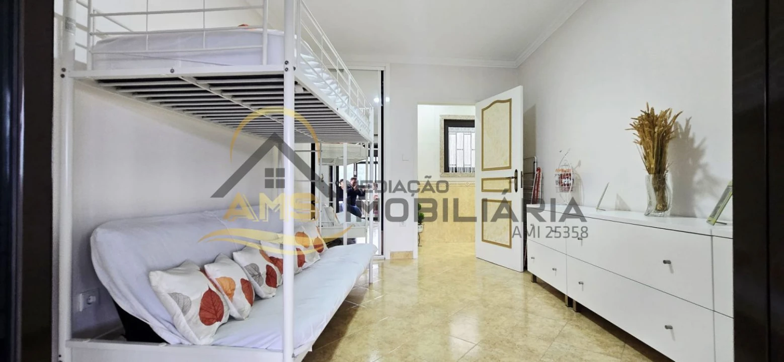 Moradia T6 para Venda em Freitas e Vila Cova Foto 14