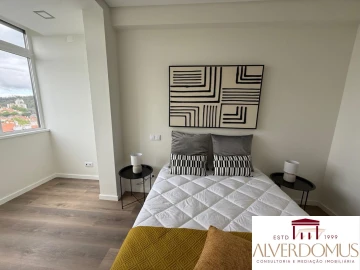 Apartamento T3 para Venda em Benfica
