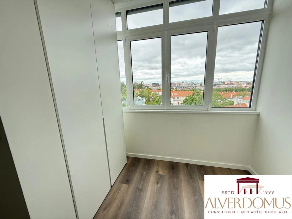 Apartamento T3 para Venda em Benfica Foto 19