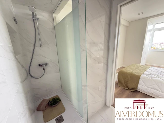 Apartamento T3 para Venda em Benfica Foto 14