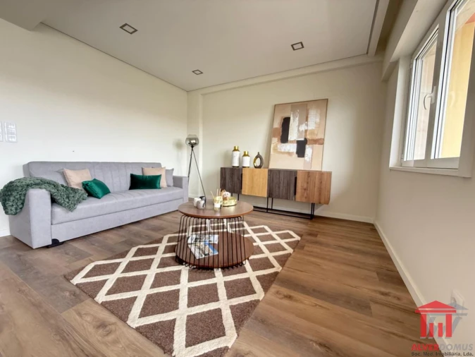 Apartamento T3 para Venda em Santa Maria Maior Foto 4