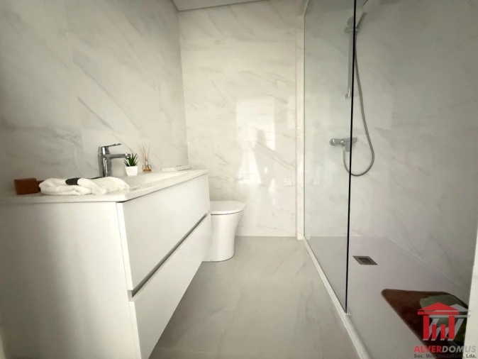 Apartamento T3 para Venda em Santa Maria Maior Foto 14