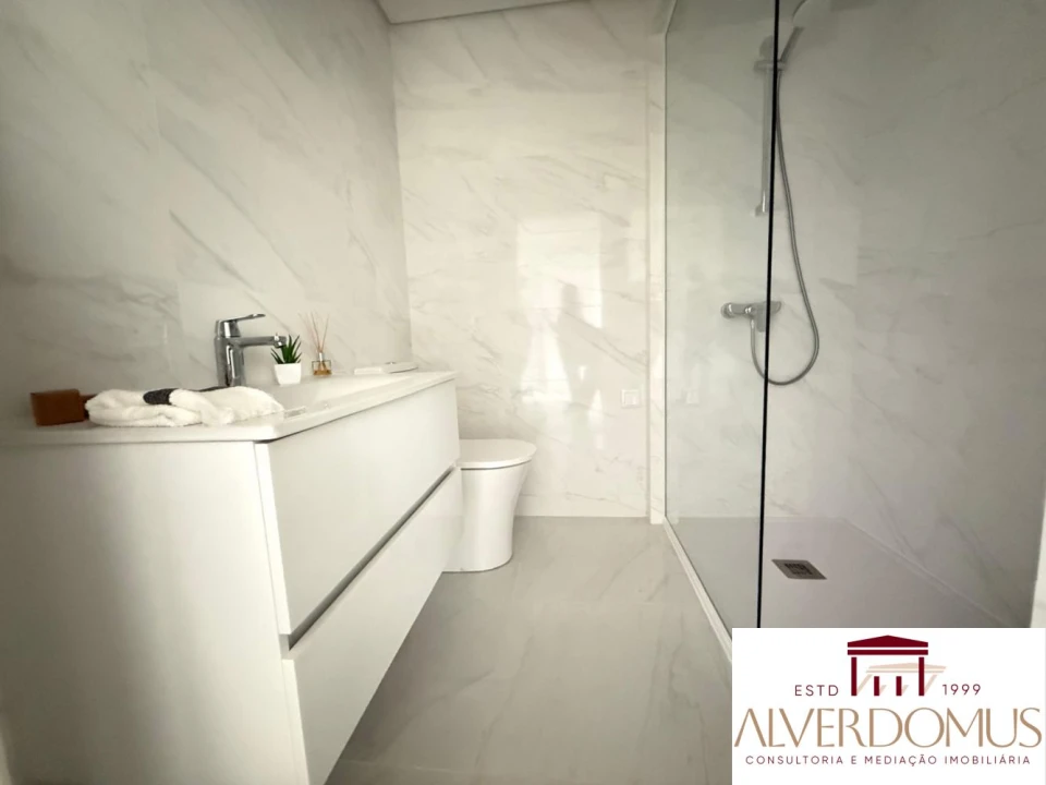 Apartamento T3 para Venda em Benfica Foto 15