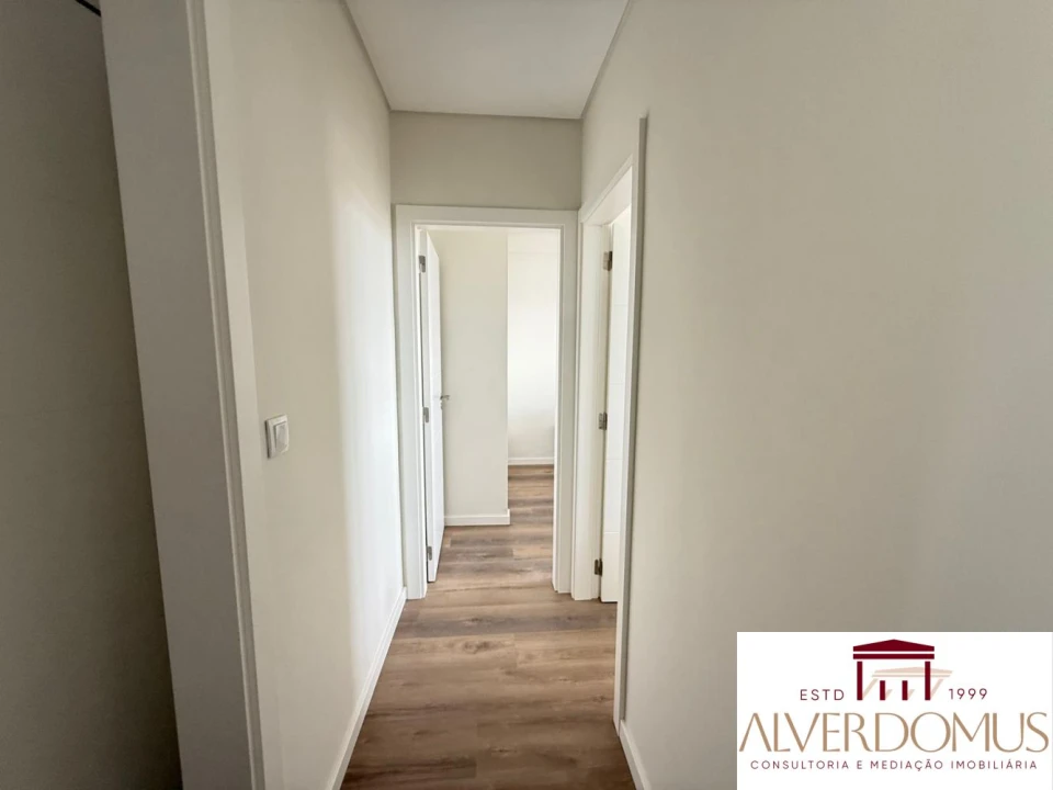 Apartamento T3 para Venda em Benfica Foto 17