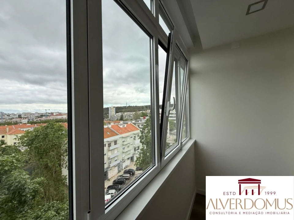 Apartamento T3 para Venda em Benfica Foto 28