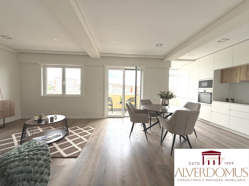 Apartamento T3 para Venda em Benfica Foto 5