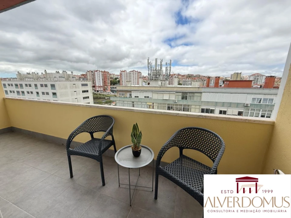 Apartamento T3 para Venda em Benfica Foto 27