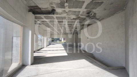 Loja para Venda em Oliveira do Bairro