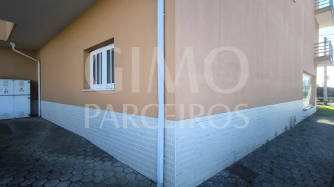 Loja para Venda em Oliveira do Bairro
