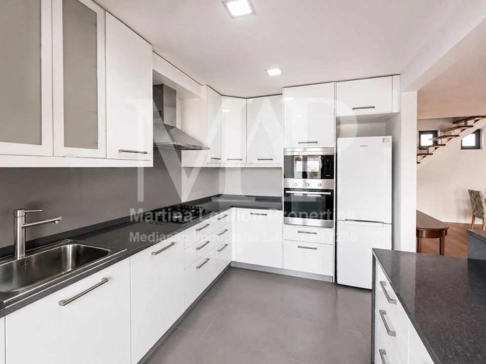 Apartamento T3 para Venda em Cascais e Estoril Foto 9