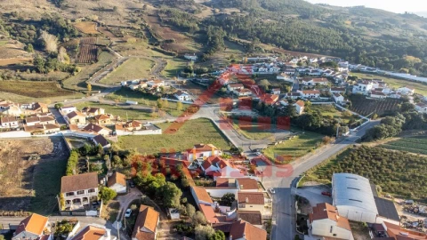 Moradia T2 para Venda em Maxial e Monte Redondo