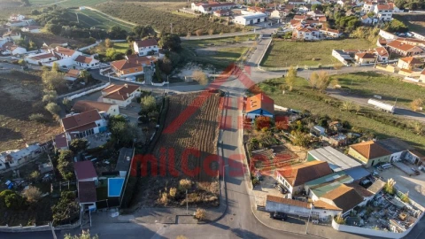 Moradia T2 para Venda em Maxial e Monte Redondo
