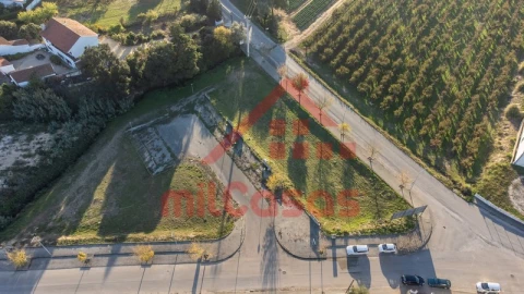Moradia T2 para Venda em Maxial e Monte Redondo