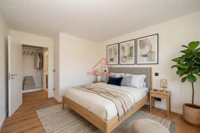 Apartamento T1 para Venda em Santa Maria, São Pedro e Matacães