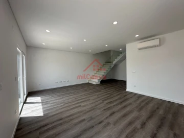 Moradia T3 para Venda em Silveira