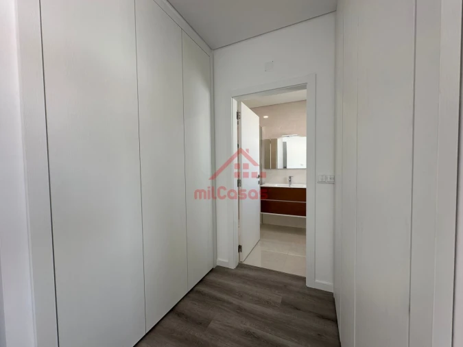 Moradia T3 para Venda em Silveira Foto 12