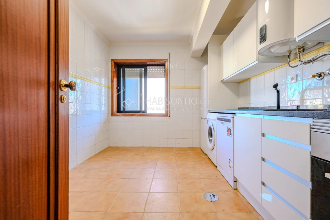 Apartamento T2 para Venda em Fânzeres e São Pedro da Cova Foto 7