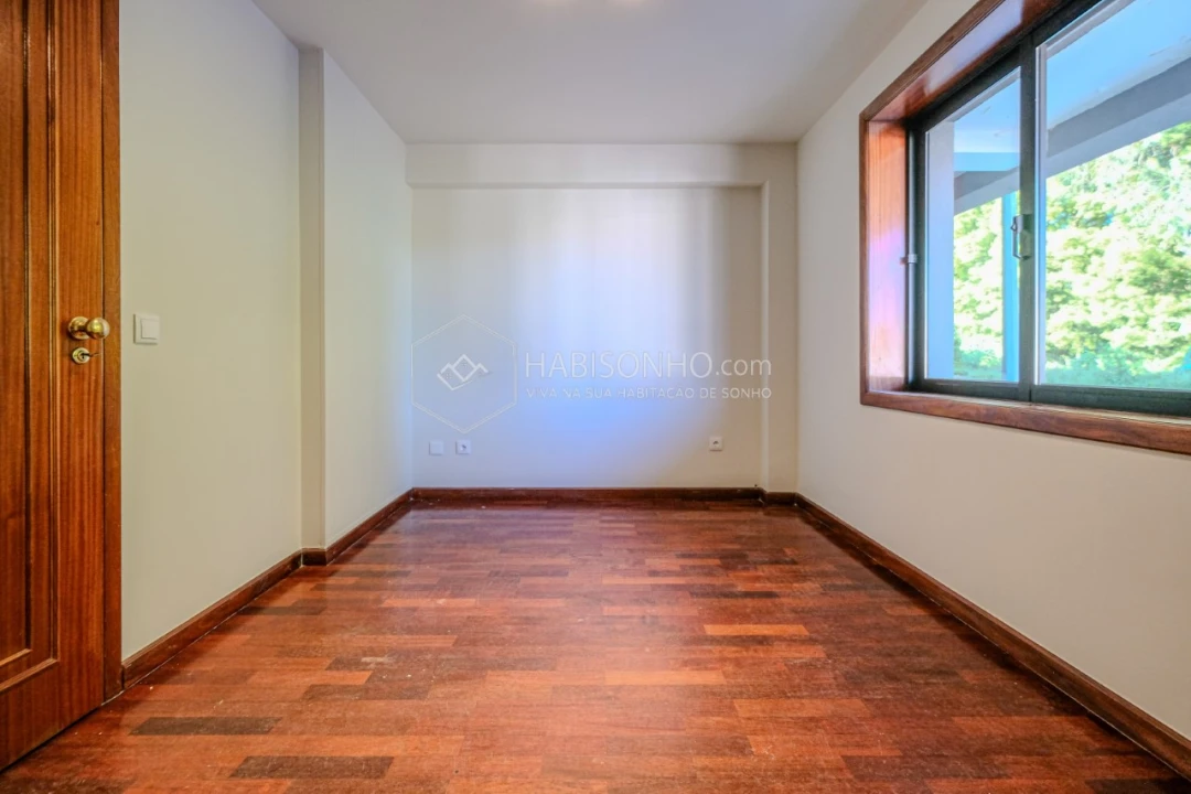 Apartamento T2 para Venda em Fânzeres e São Pedro da Cova Foto 14