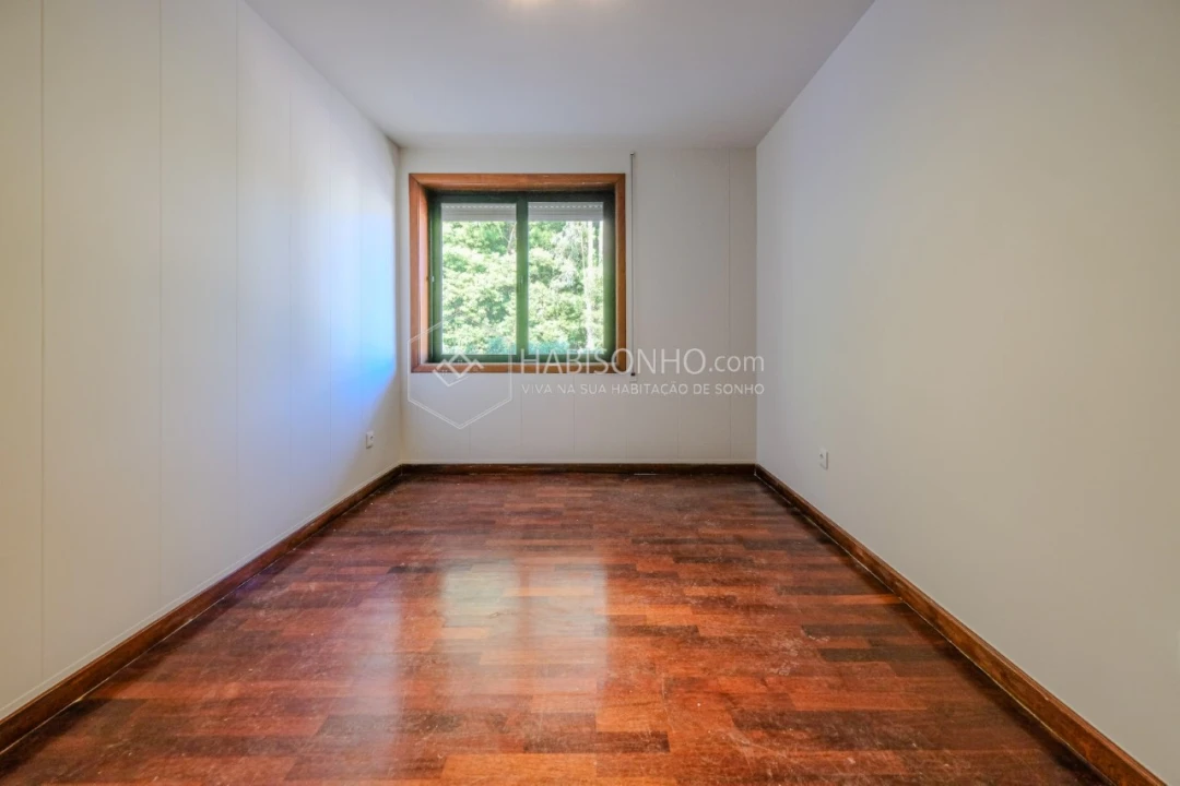 Apartamento T2 para Venda em Fânzeres e São Pedro da Cova Foto 16