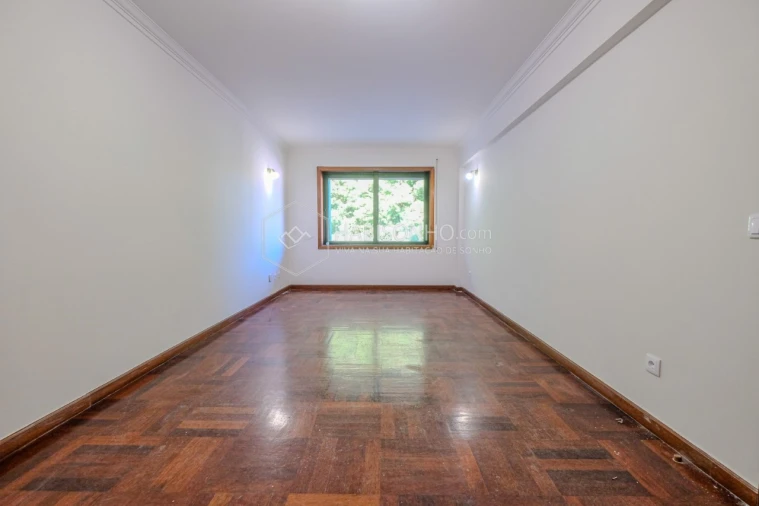 Apartamento T2 para Venda em Fânzeres e São Pedro da Cova Foto 2