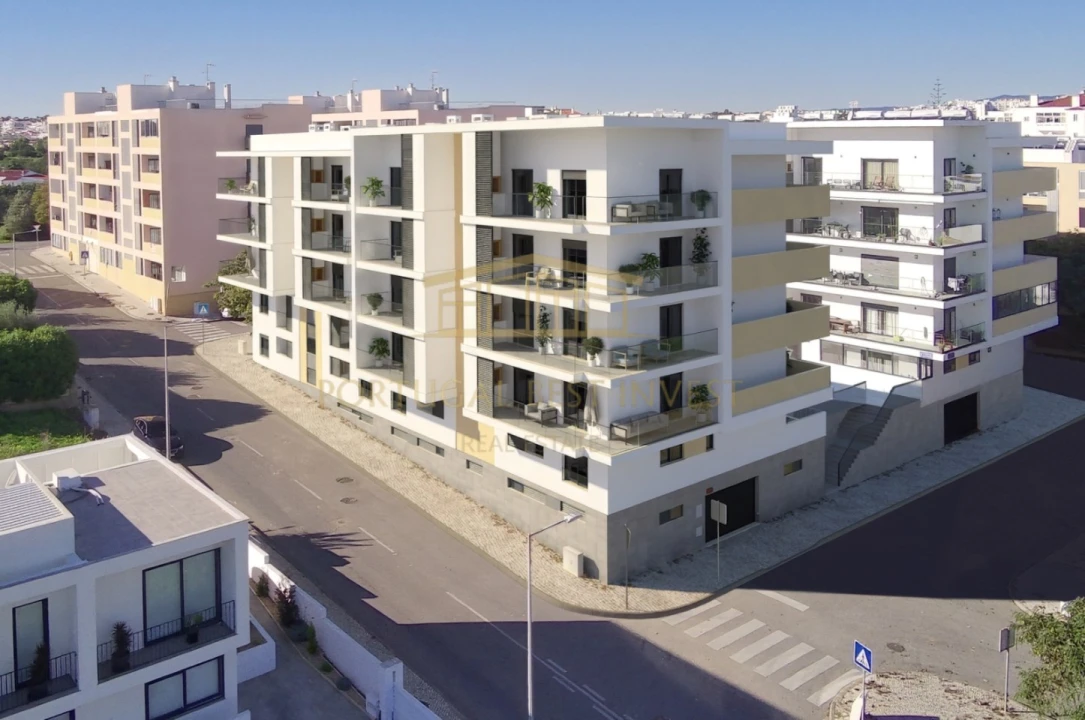 Apartamento T3 para Venda em Portimão Foto 2