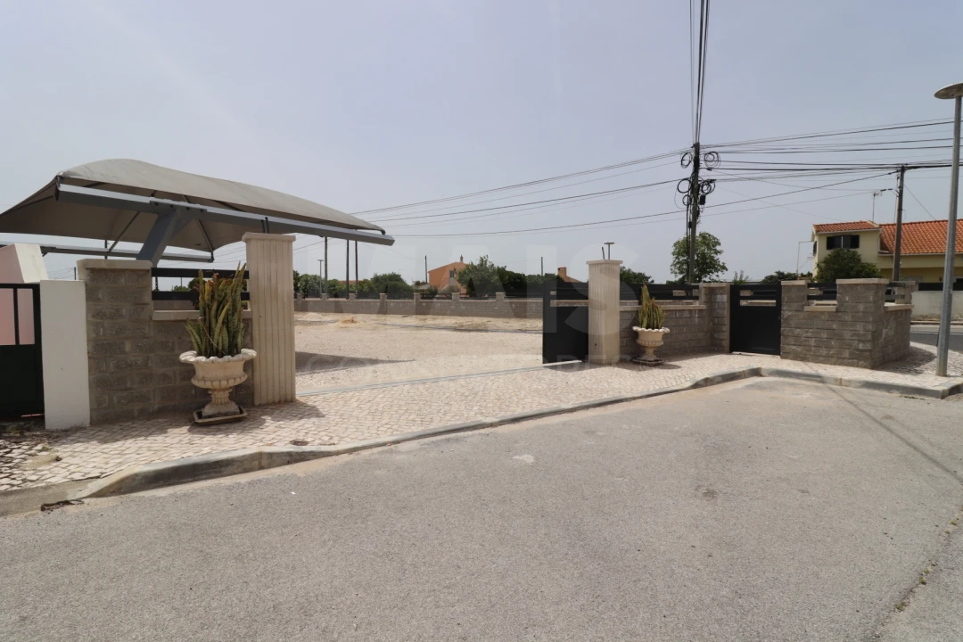 Terreno para Venda em Samora Correia Foto 1