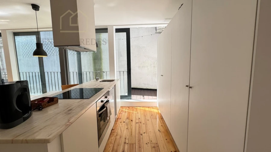 Apartamento T2 para Venda em Cedofeita, Santo Ildefonso, Sé, Miragaia, São Nicolau e Vitória Foto 5