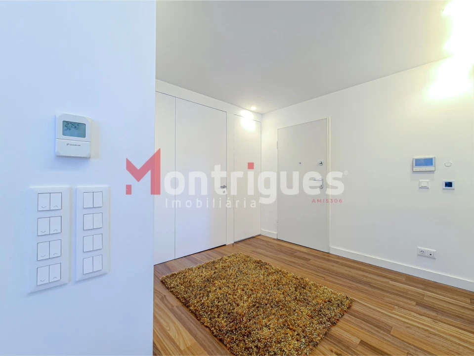 Apartamento T3 para Arrendamento em Parque das Nações Foto 5