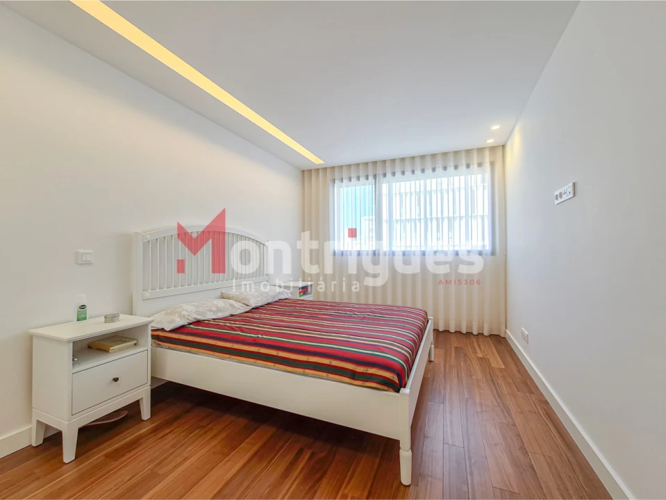 Apartamento T3 para Arrendamento em Parque das Nações Foto 24