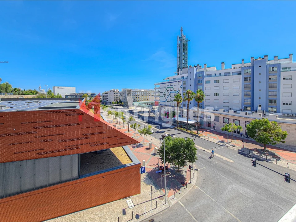 Apartamento T3 para Arrendamento em Parque das Nações Foto 36