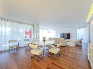 Apartamento T3 para Arrendamento em Parque das Nações