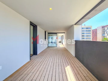 Apartamento T3 para Arrendamento em Parque das Nações