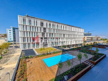 Apartamento T3 para Arrendamento em Parque das Nações